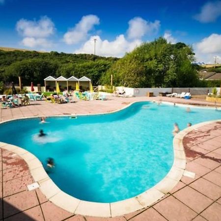 4 Berth Couples And Family Caravan In Beautiful Newquay Bay Resort エクステリア 写真