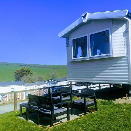 4 Berth Couples And Family Caravan In Beautiful Newquay Bay Resort エクステリア 写真