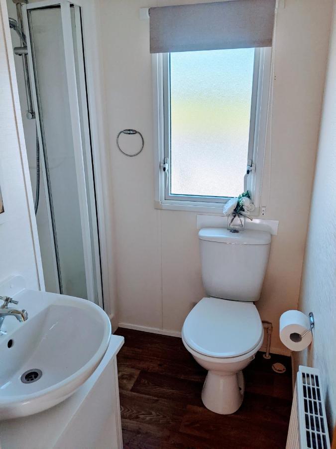 4 Berth Couples And Family Caravan In Beautiful Newquay Bay Resort エクステリア 写真